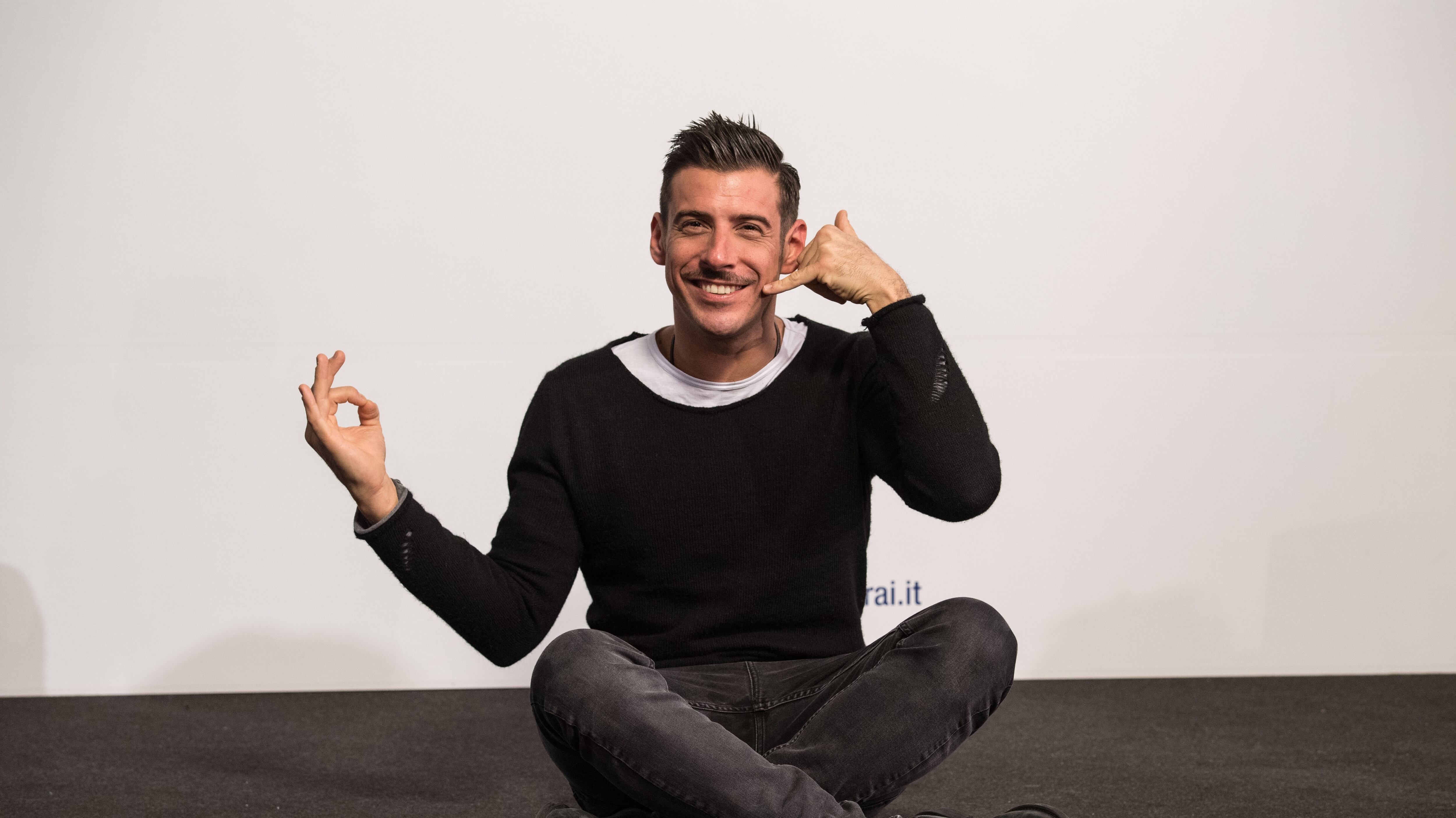 Gabbani come Magellano "Alla ricerca di nuove rotte"