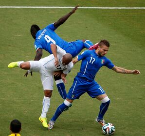 Italia-Uruguay: primo tempo 9