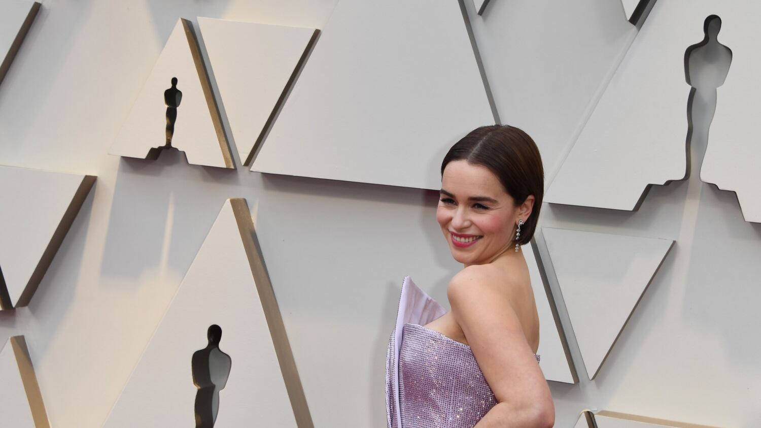 Emilia Clarke difende il finale di "Game of Thrones"