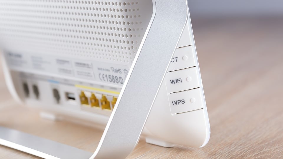 Proteste dei consumatori contro Agcom per "libertà di modem"