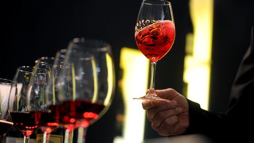 In cinque anni sono "spariti" due milioni di bevitori