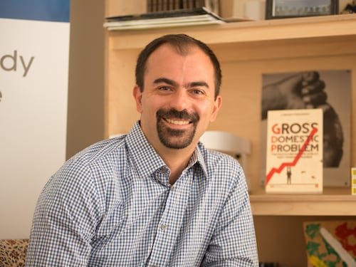 Lorenzo Fioramonti, l'economista dei grillini amico dell’élite