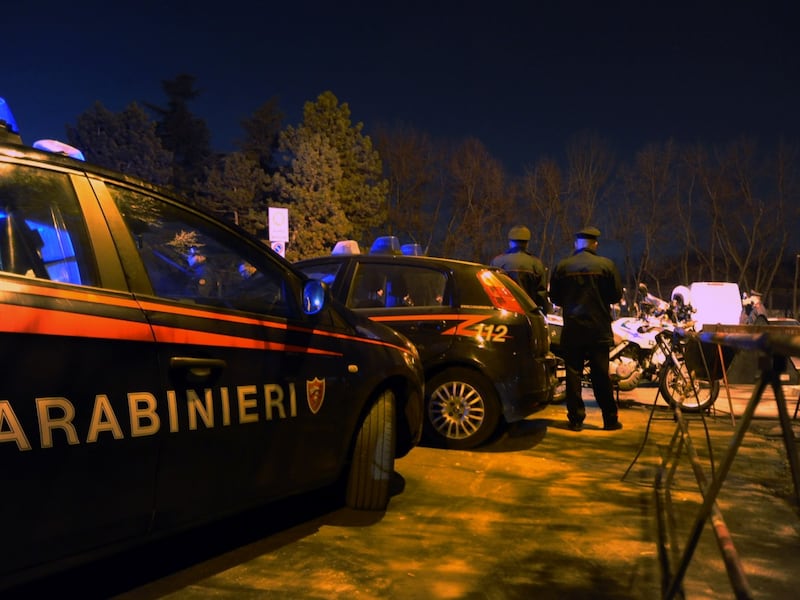 Allarme sicurezza a Rozzano: le ronde dei residenti e la “caccia” agli immigrati