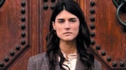 "La giacca a 8 bottoni e niente e-commerce"