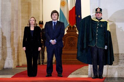 Giorgia Meloni e Javier Milei, incontro di un'ora a palazzo Chigi 1