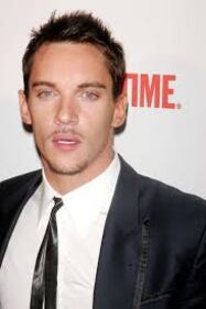 Jonathan Rhys-Meyers: rehab inutile, ancora vittima dell'alcool 5