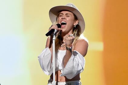 Miley Cyrus nuda su Instagram 14