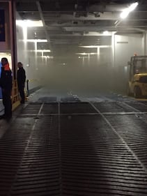 Incendio sul traghetto: fiamme non ancora domate 1