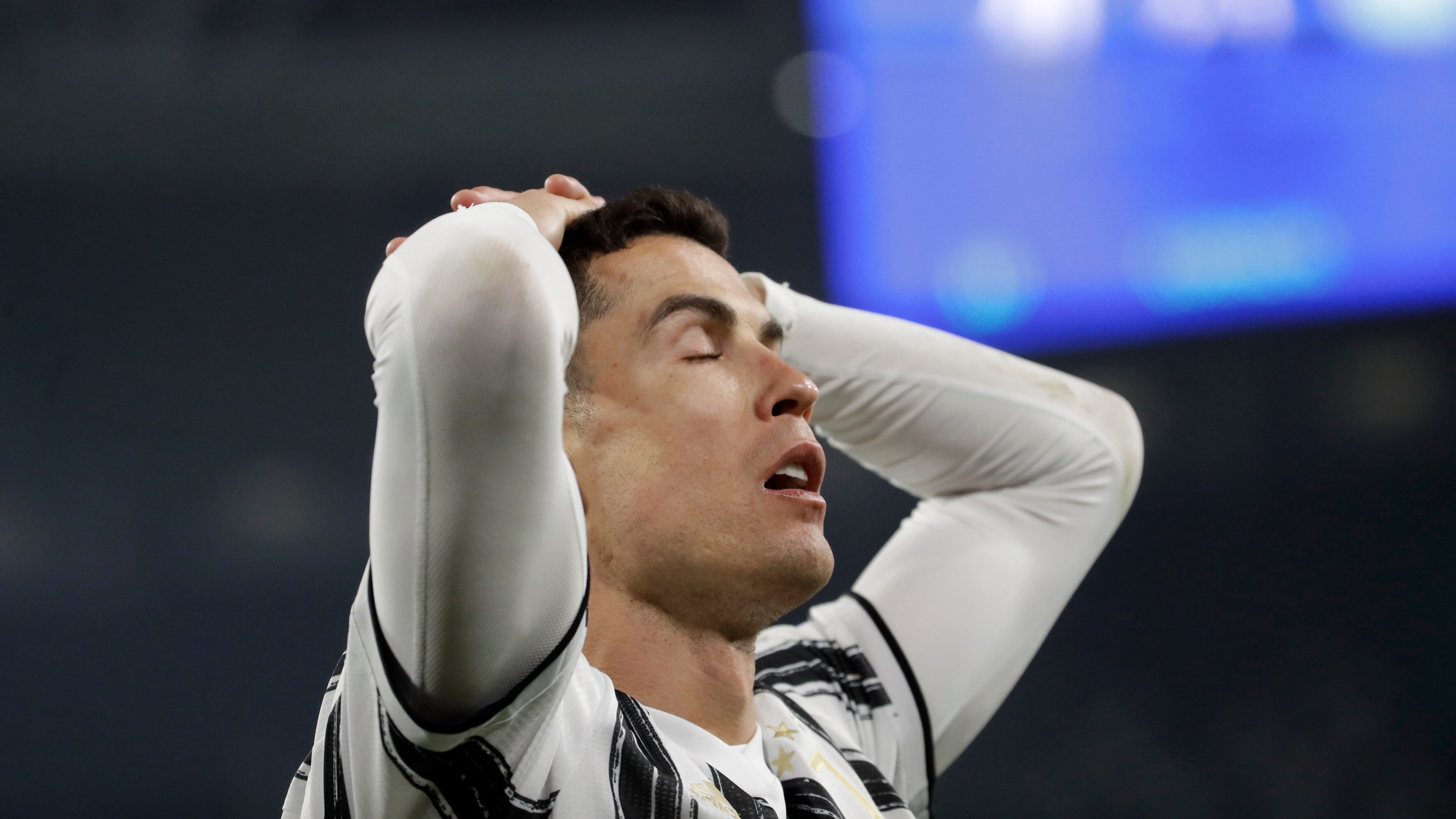 "CR7 mai decisivo su punizione". Juve fuori: ora scoppia il caos