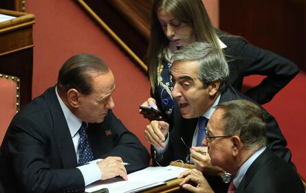 Il Cav fa la conta dei numeri: i numeri della fiducia 1