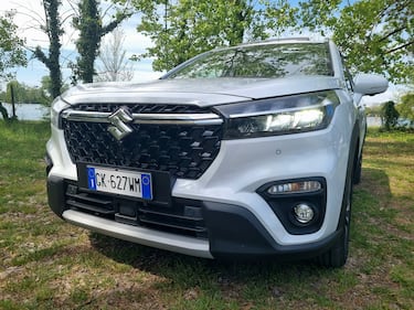 Suzuki S-Cross Hybrid 140V: guarda le foto  5