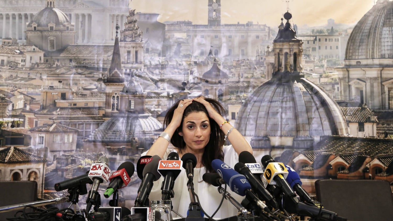 "AAA Cercasi assessori": Il M5S cerca i politici su Fb