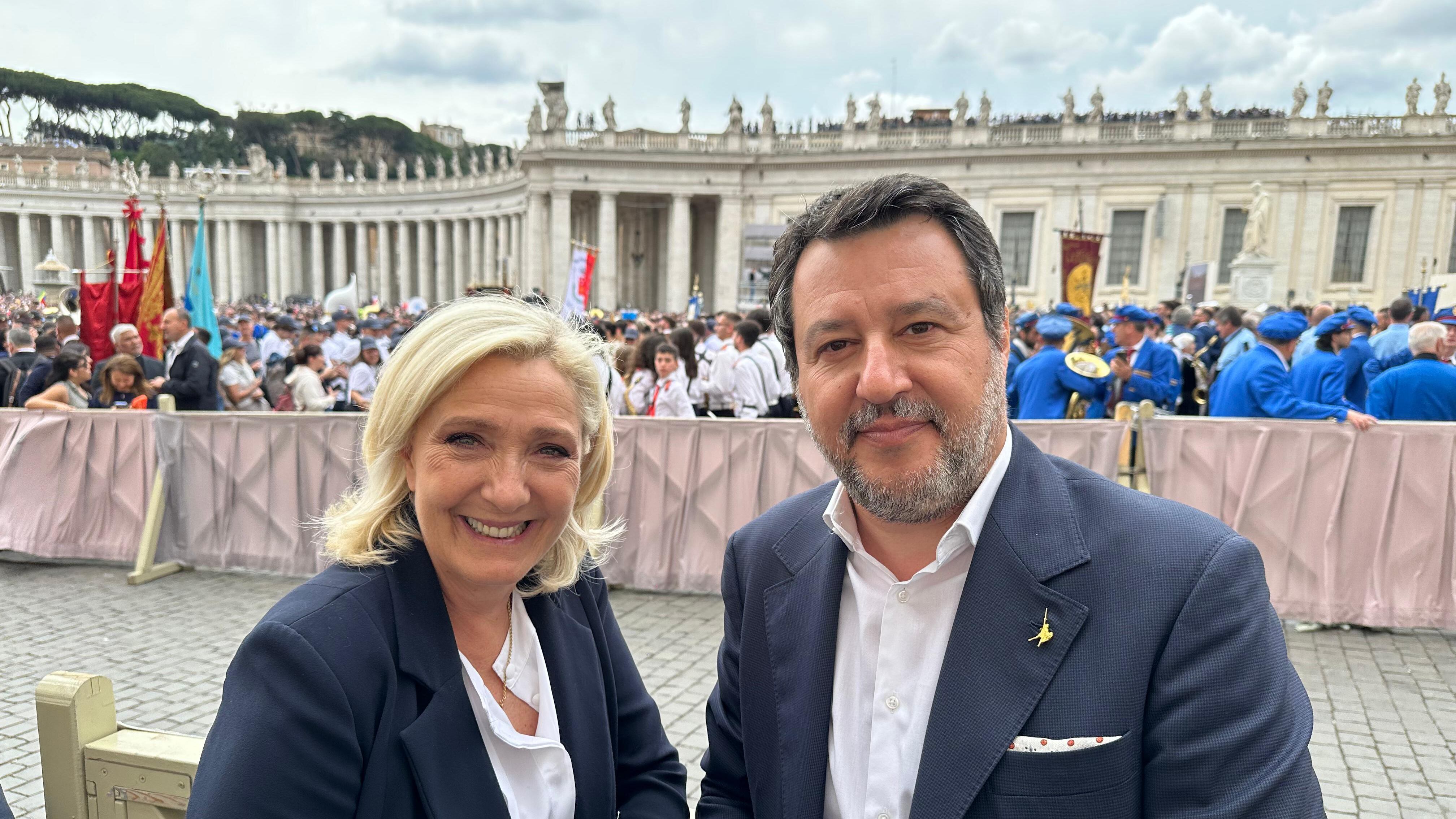 Salvini e Le Pen a Roma. "Macron ambiguo sulla pace, non porterà alcun successo"