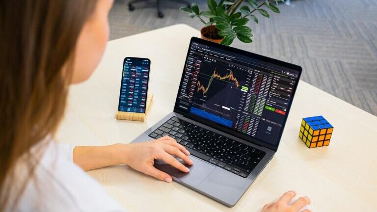 Starting Finance acquisisce Talkin Pills e rafforza il proprio polo su finanza, lavoro e orientamento