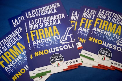 Cittadinanza, raccolta di firme di Fdi contro ius culturae 8