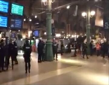 Parigi, evacuata la Gare du Nord 5