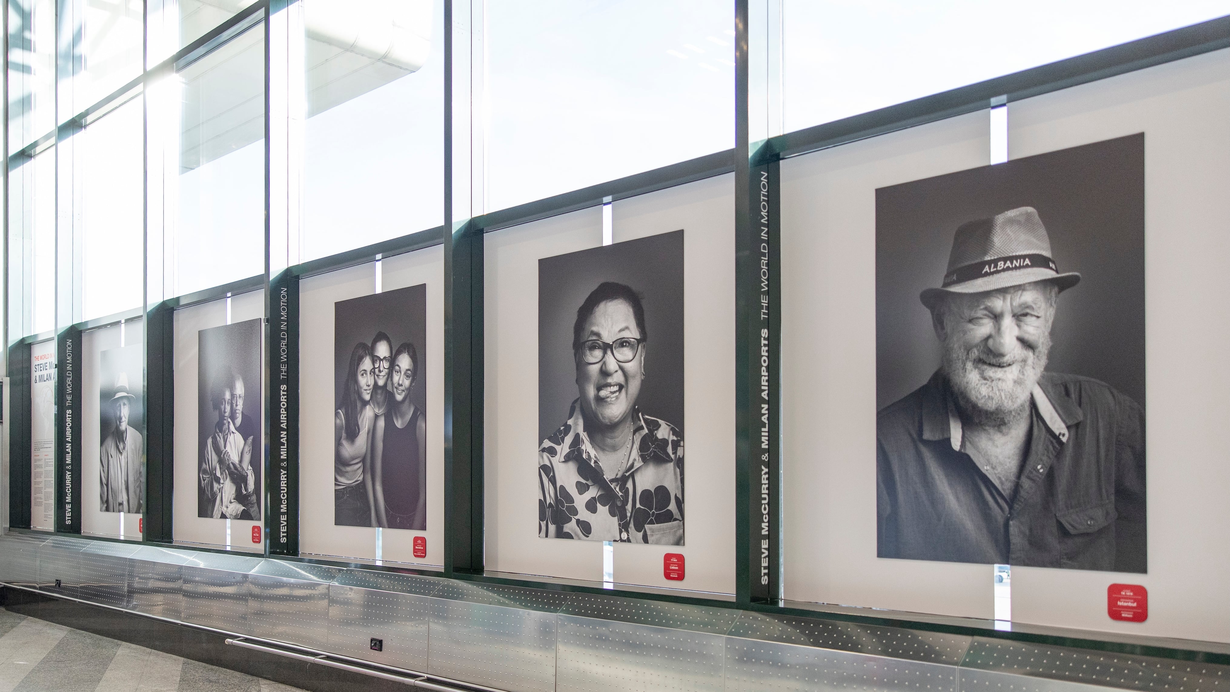 Olimpiadi della cultura, gli scatti di McCurry a Malpensa