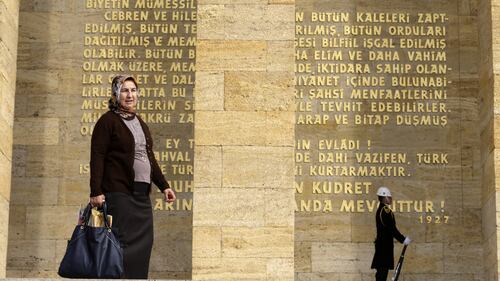 Il mausoleo di Ataturk ad Ankara 1