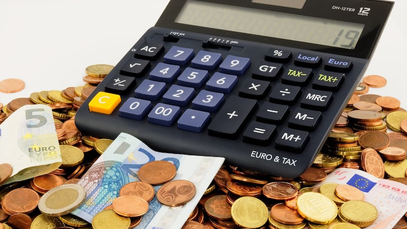 Salari, al via la partita dei contratti per 3 milioni di italiani: chi potrà avere 220 euro in più al mese