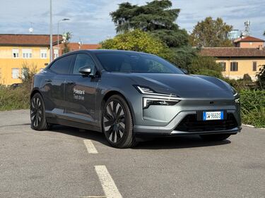 Polestar 4: guarda la gallery del nuovo crossover elettrico senza lunotto 16