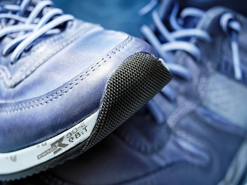 Scarpe false sequestrate a Roma: 75mila paia provenienti dalla Cina
