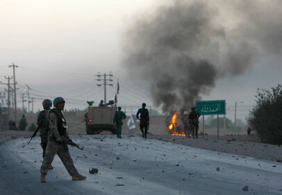 Afghanistan, assalto al consolato Usa: morti due assalitori 5