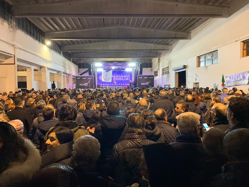 Squinzano, duemila persone per Matteo Salvini 3