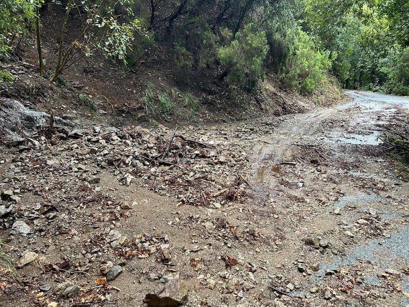 Maltempo, è allerta al Nord: violenti temporali a Milano. Crolla un ponte nel Torinese, frane in Liguria 5