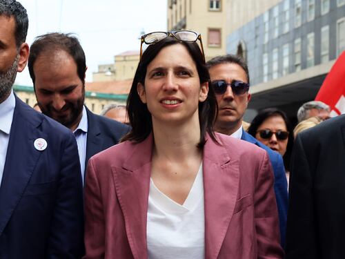 Schlein al test del 20%. La fronda Pd inquieta: "Dovremo tenercela..."