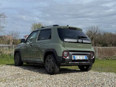 Hyundai Inster Cross: tutte le foto 13
