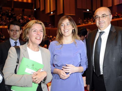 Gonna birichina, così si vede la cellulite della Boschi