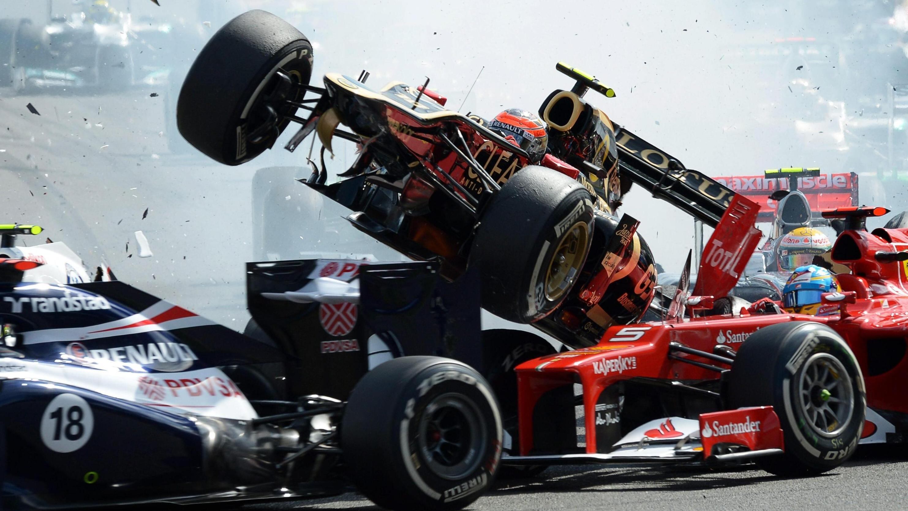 Grosjean semina terrore a Spa e mette ko Alonso e Hamilton