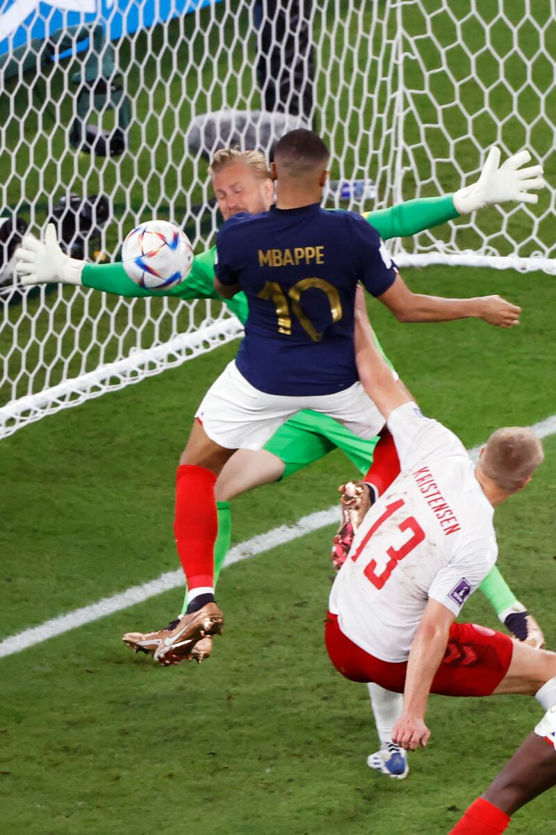 La Francia supera 2-1 la Danimarca: la doppietta di Mbappé lancia i Bleus agli ottavi