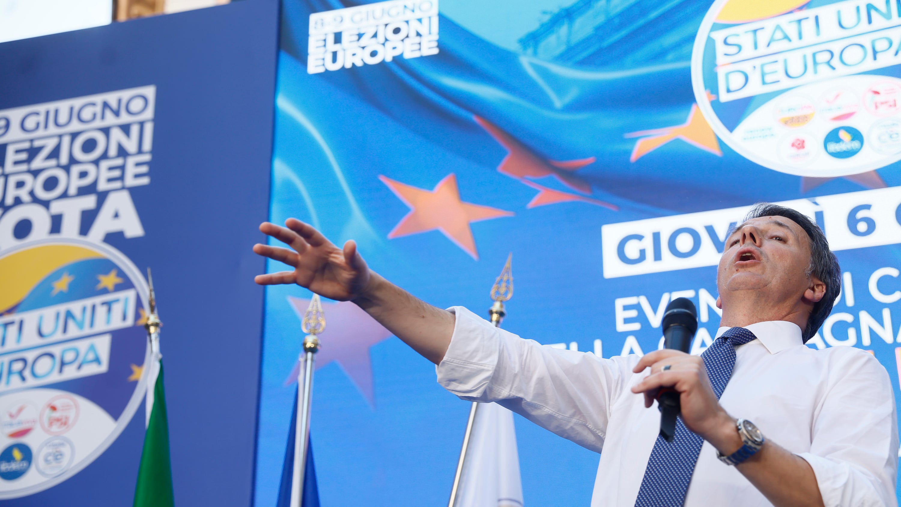 Le condizioni di Renzi: "Lascio il centrodestra se mollate Travaglio"