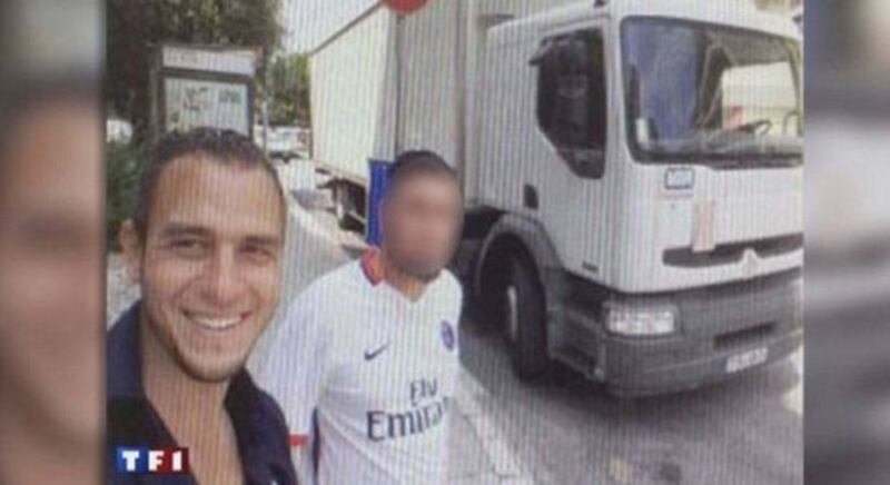Il terrorista di Nizza e le foto col camion 2