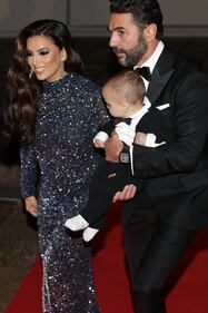 Eva Longoria sul red carpet con il figlioletto 7