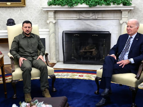Joe Biden influenzato dall'esperto scettico sugli aiuti Usa all'Ucraina?