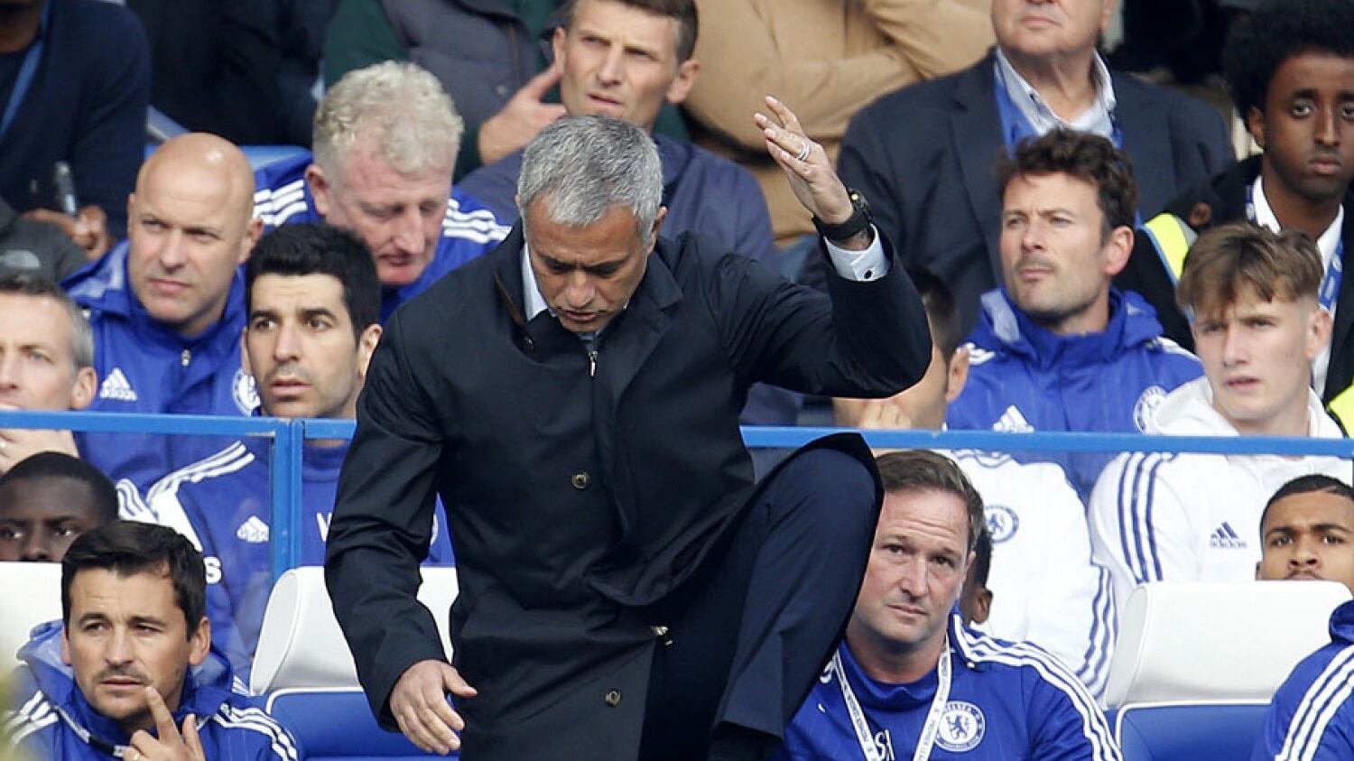 La caduta di Mourinho, tra malocchi, stregoni e un buon liquore