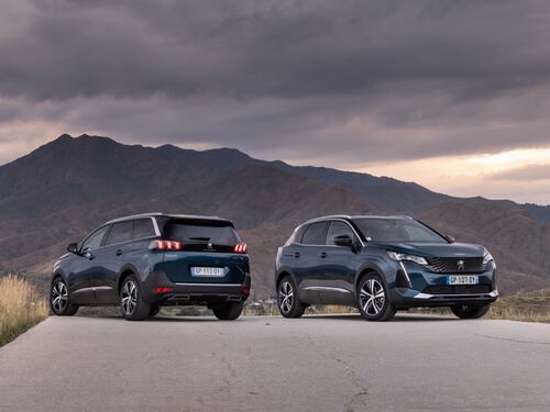 Peugeot 3008 e 5008 Hybrid e-DCS 6: la prova