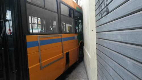 Ancona, autobus si schianta: 18 feriti 2