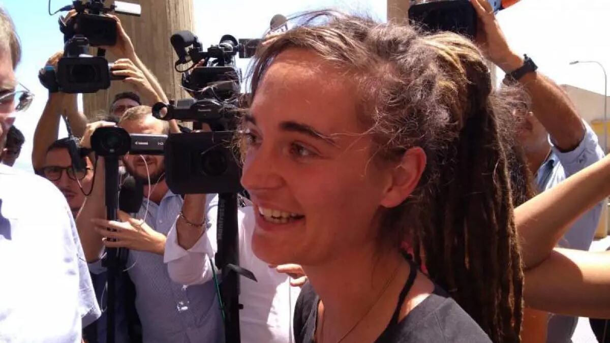 Carola ora vuole "speronare" l'Europarlamento