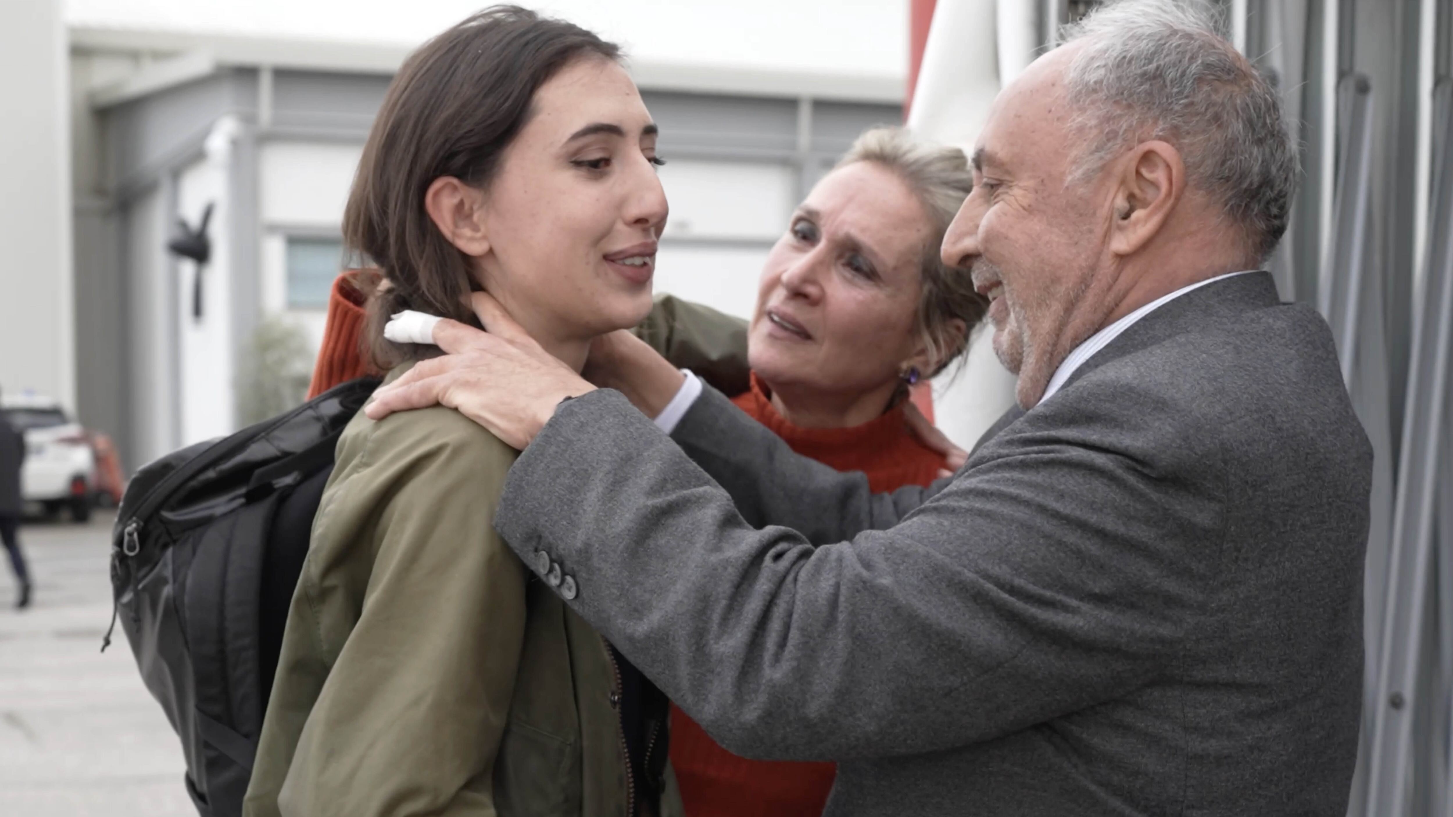 La commozione dei familiari. Il padre: "Orgoglioso di lei". La mamma: "Sono rinata"