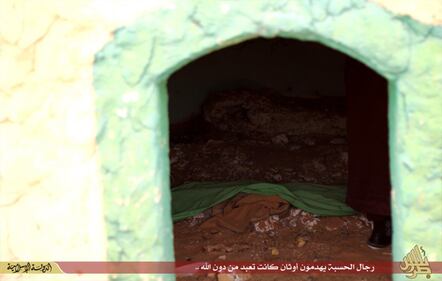 Libia, l'Isis distrugge un santuario sufi 7