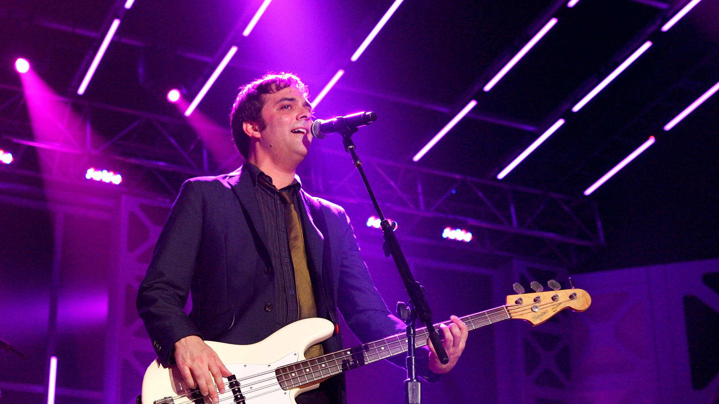 Coronavirus, addio al musicista Adam Schlesinger, celebre leader dei Fourtains of Wayne