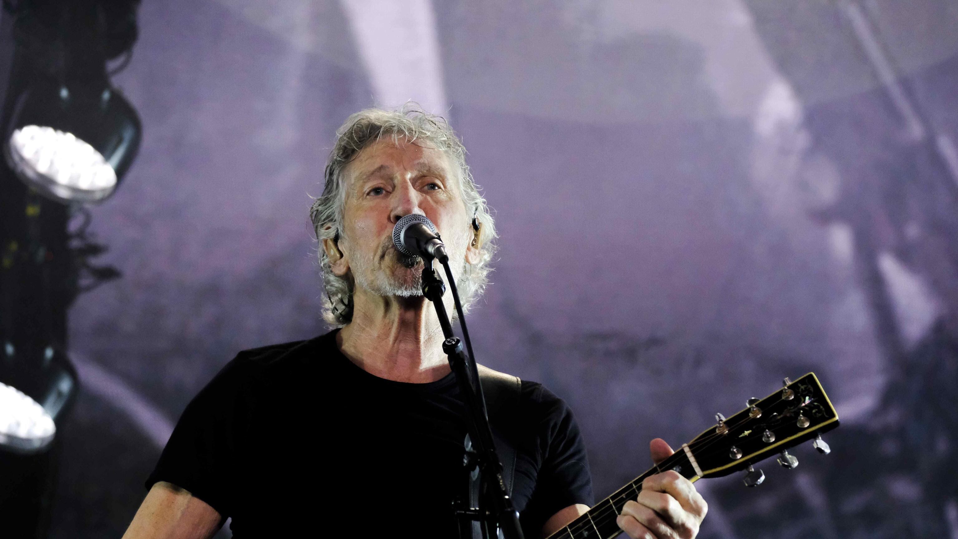 "Roger Waters parli all'Onu": così la Russia infiamma la polemica