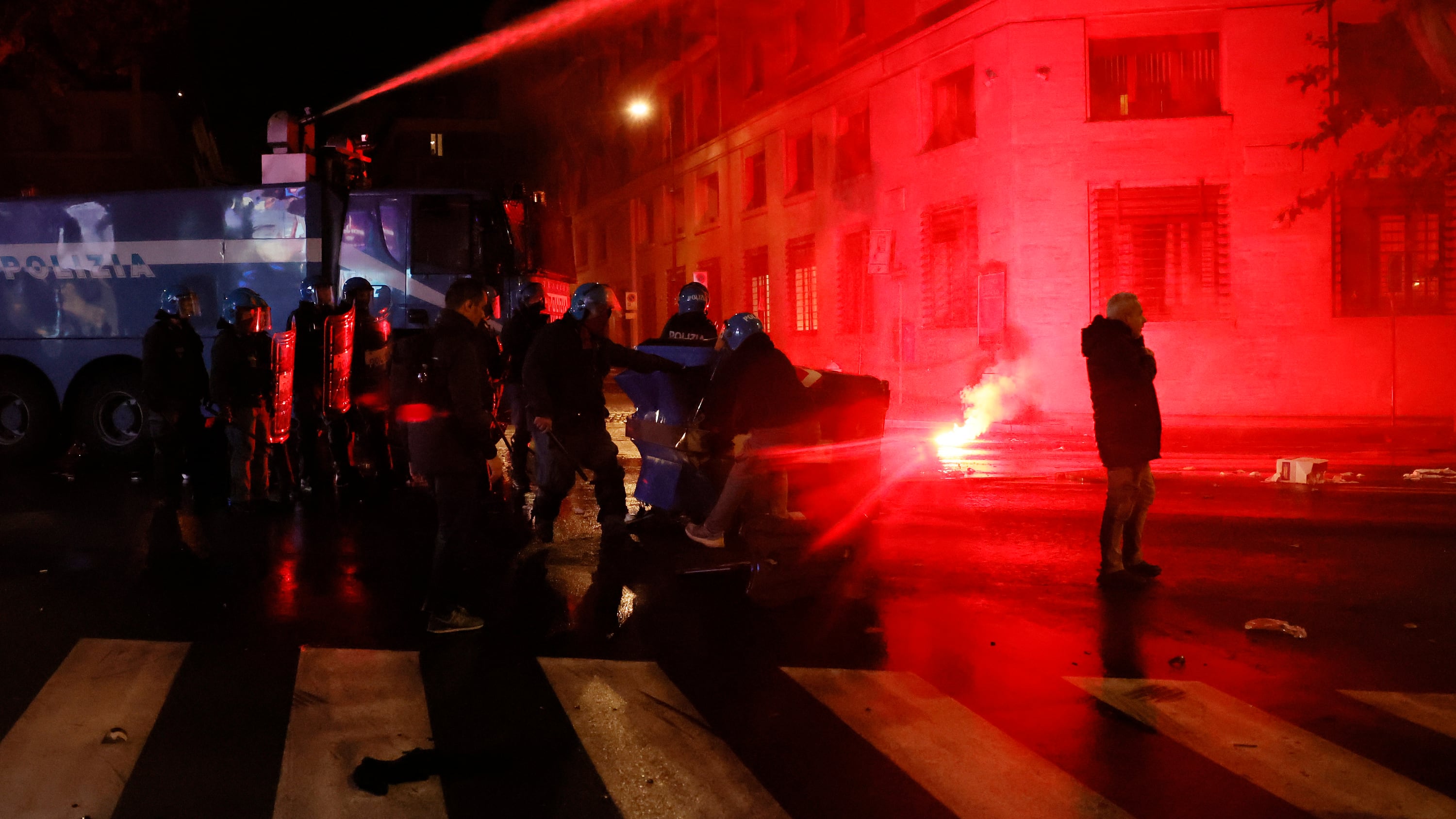 "Black block ed estremisti: imbecilli che cercano visibilità". Ecco cosa è davvero successo a Roma