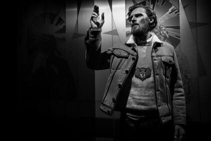 Trussardi sfila in Brera con i quadri incerottati 3