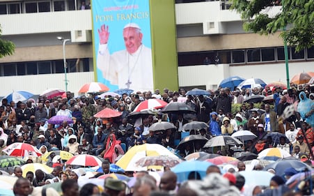 Il Kenya abbraccia Papa Francesco 2