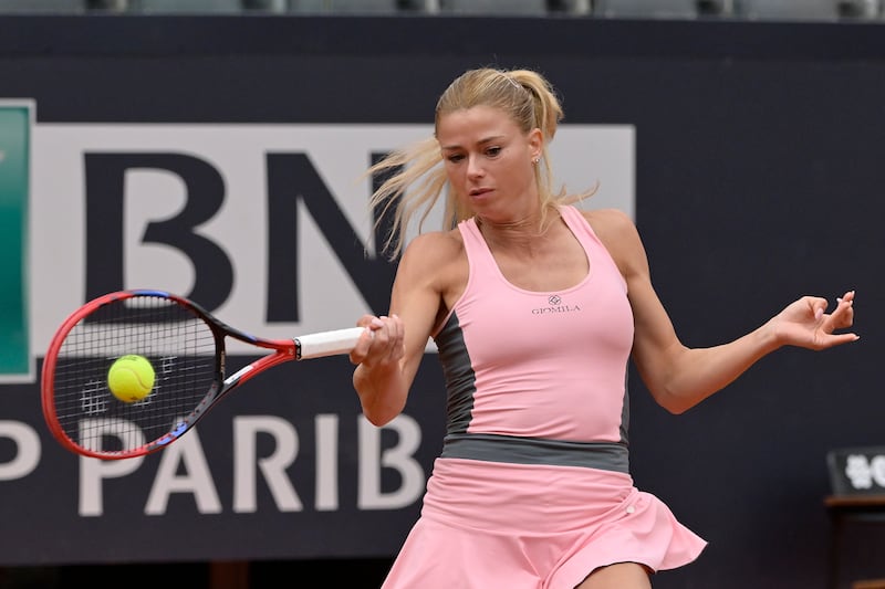I cellulari staccati, la fuga, l'antidoping: il giallo del ritiro di Camila Giorgi