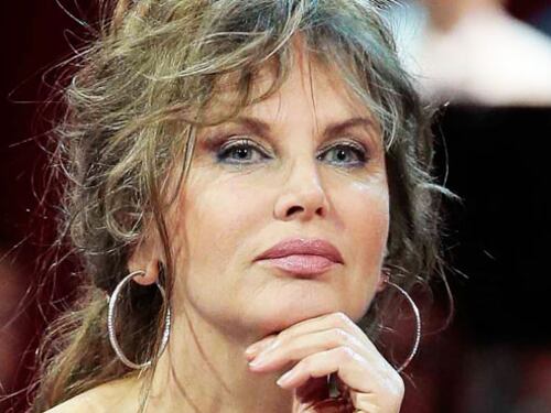 Dalila Di Lazzaro confessa: "Sono stata violentata tre volte. La prima da mio cugino"
